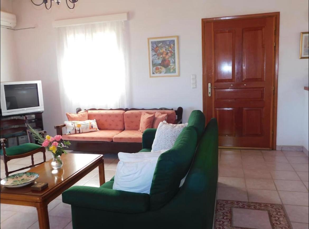 Nirvana Guest House Vasilitsion Luaran gambar