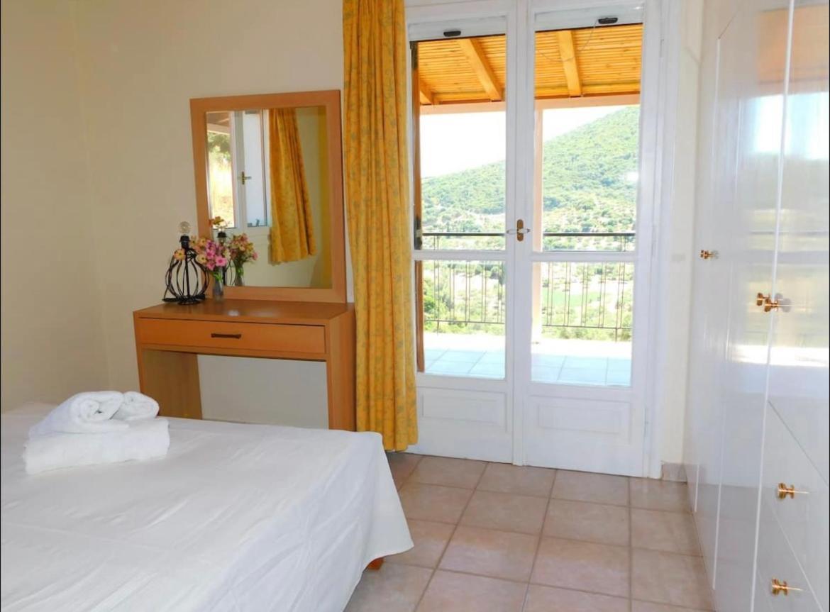 Nirvana Guest House Vasilitsion Luaran gambar